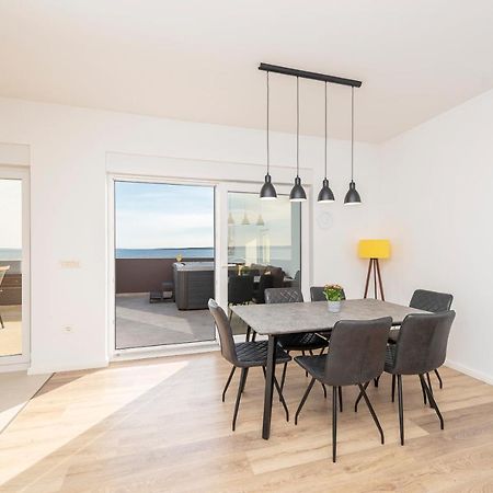 Villa Eni Apartments 1 Мандре Экстерьер фото