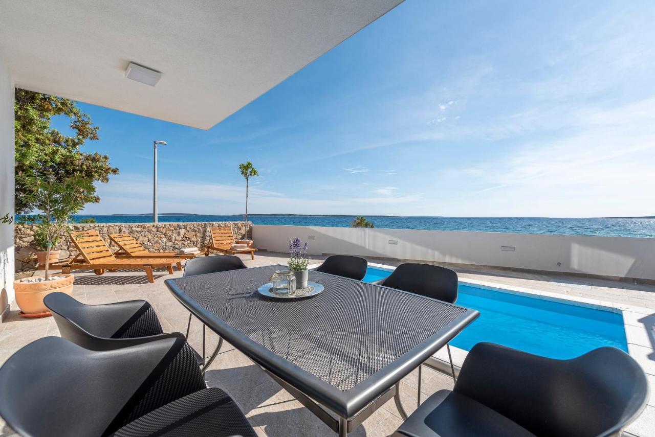 Villa Eni Apartments 1 Мандре Экстерьер фото