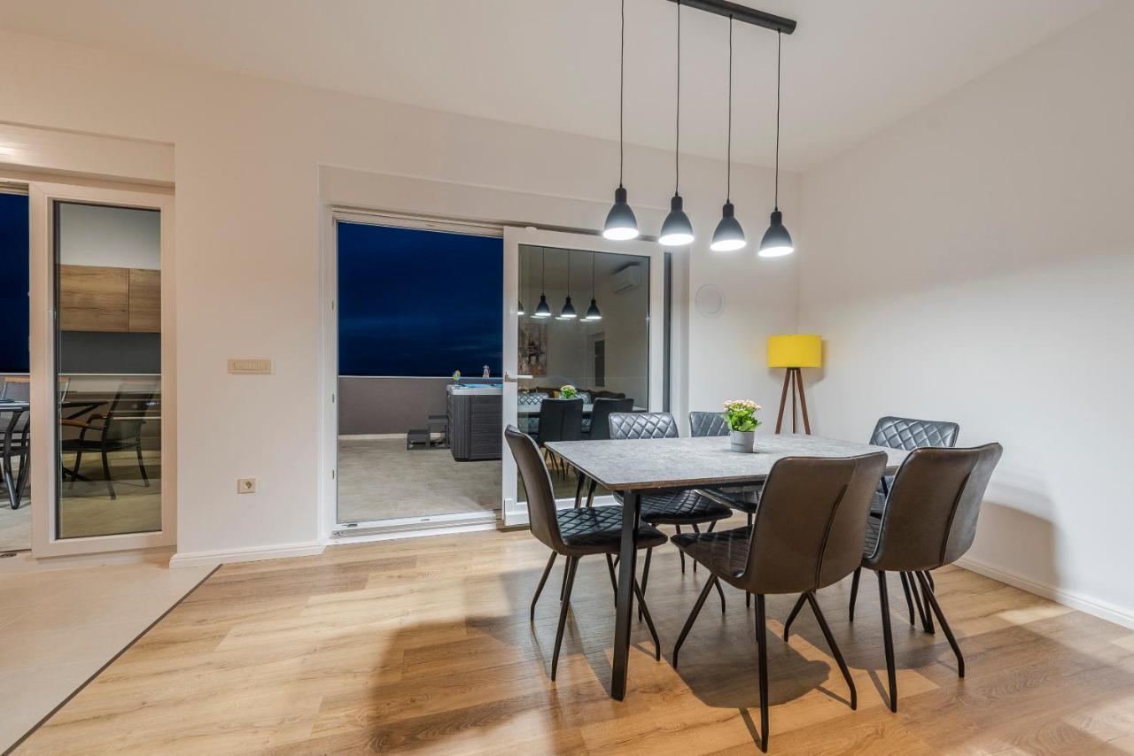 Villa Eni Apartments 1 Мандре Экстерьер фото