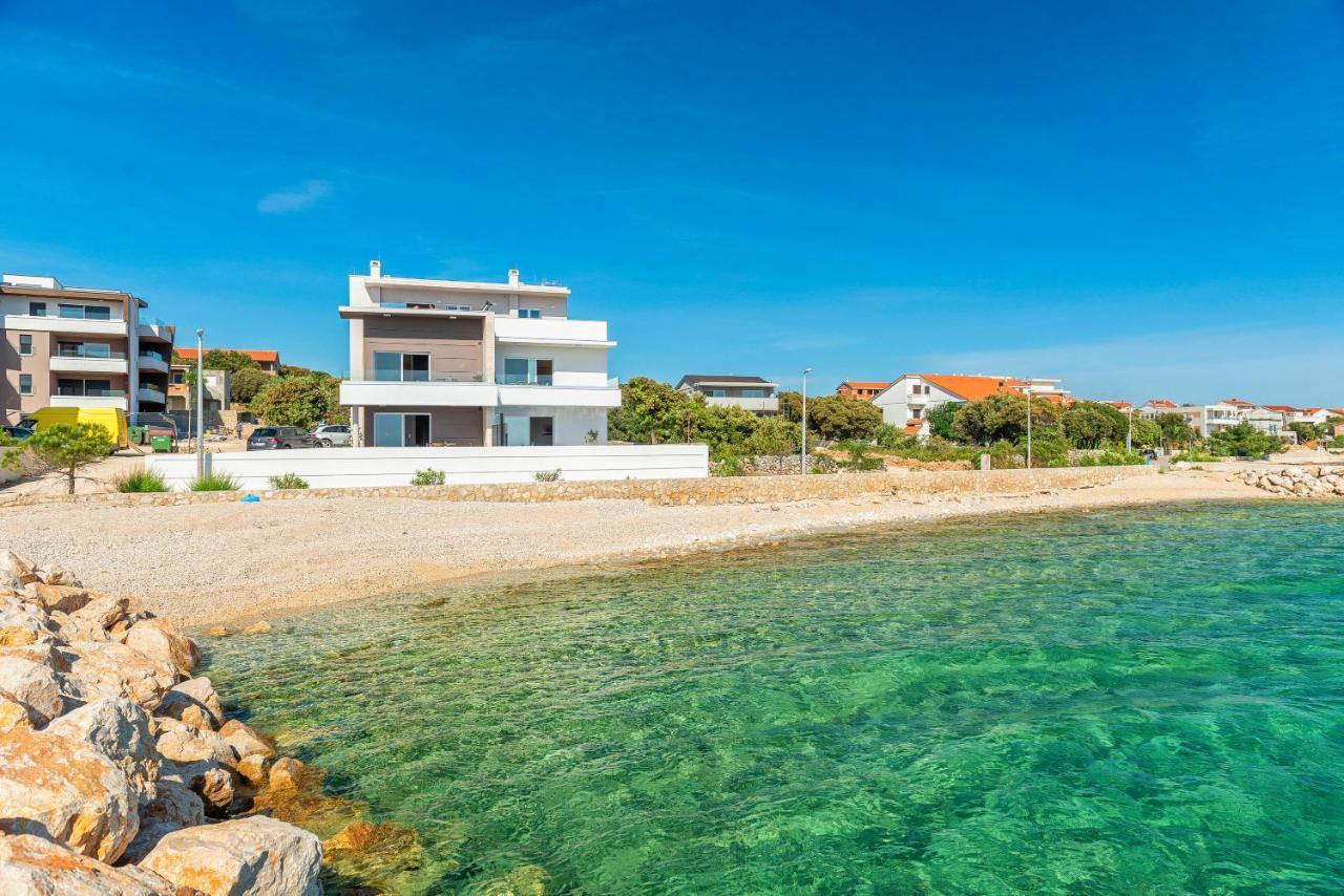 Villa Eni Apartments 1 Мандре Экстерьер фото