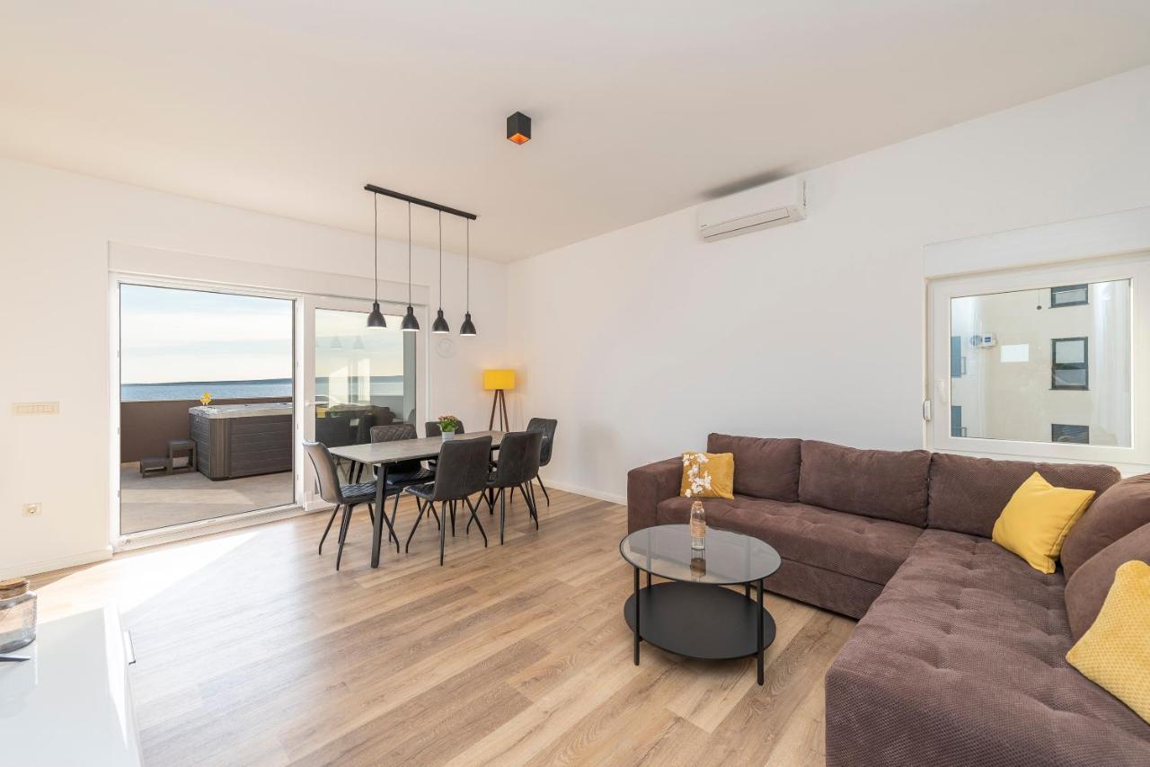 Villa Eni Apartments 1 Мандре Экстерьер фото