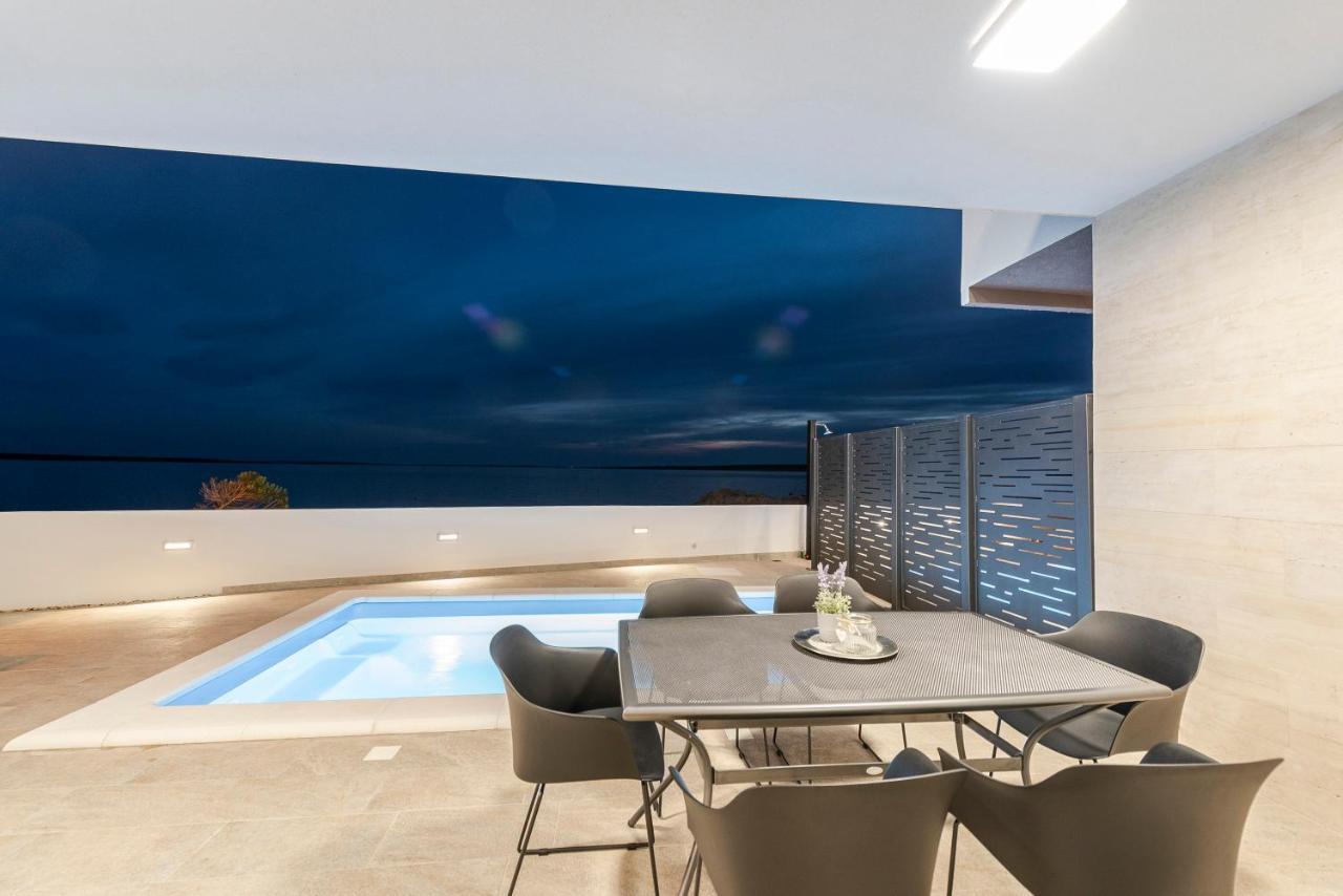 Villa Eni Apartments 1 Мандре Экстерьер фото